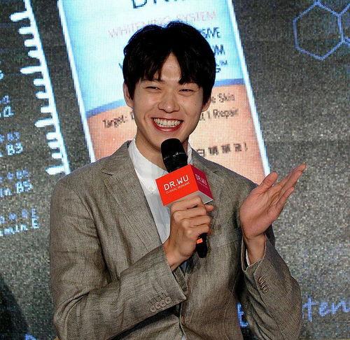 娱乐圈吃瓜小组名单最新,揭秘明星幕后故事与八卦传闻  第3张